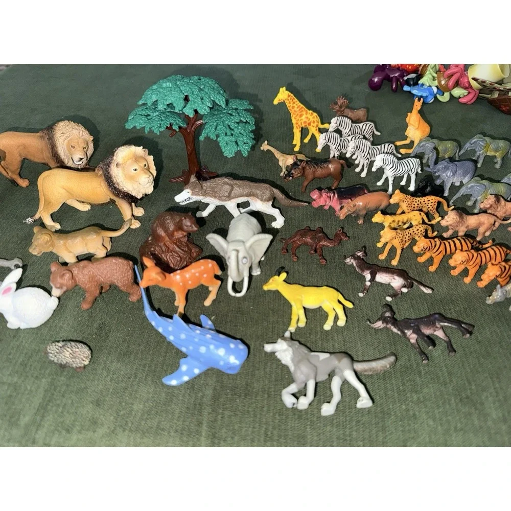 Mixed Lot Of Toy Animals Safari Includes Some Schleich